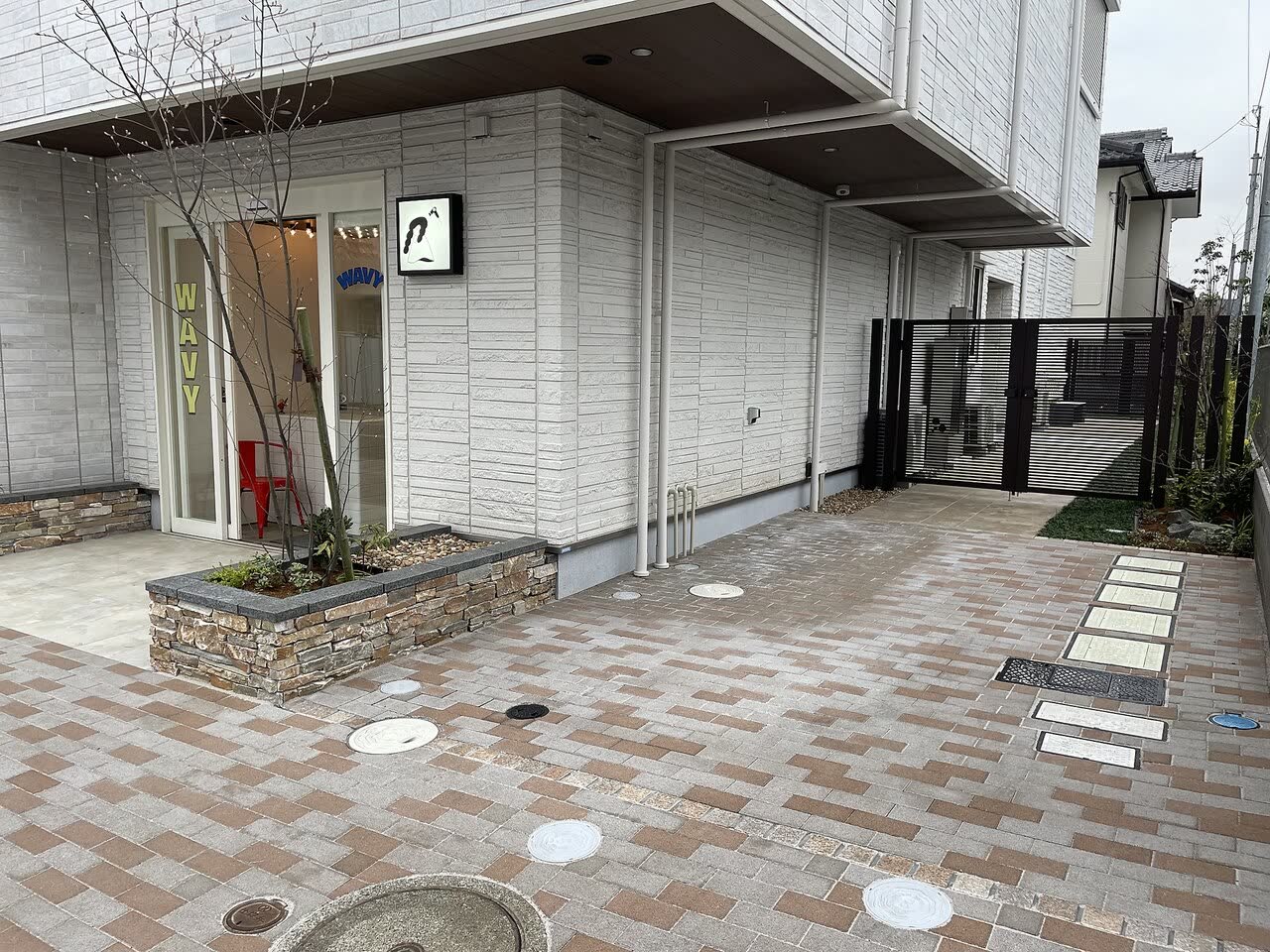 お店の前の敷地